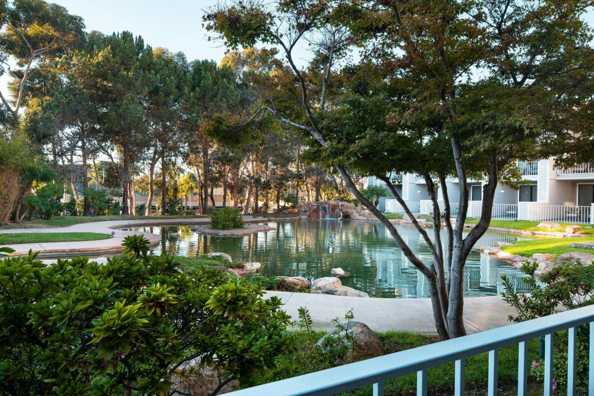 Coronado Island Marriott Resort & Spa San Diego Exterior photo